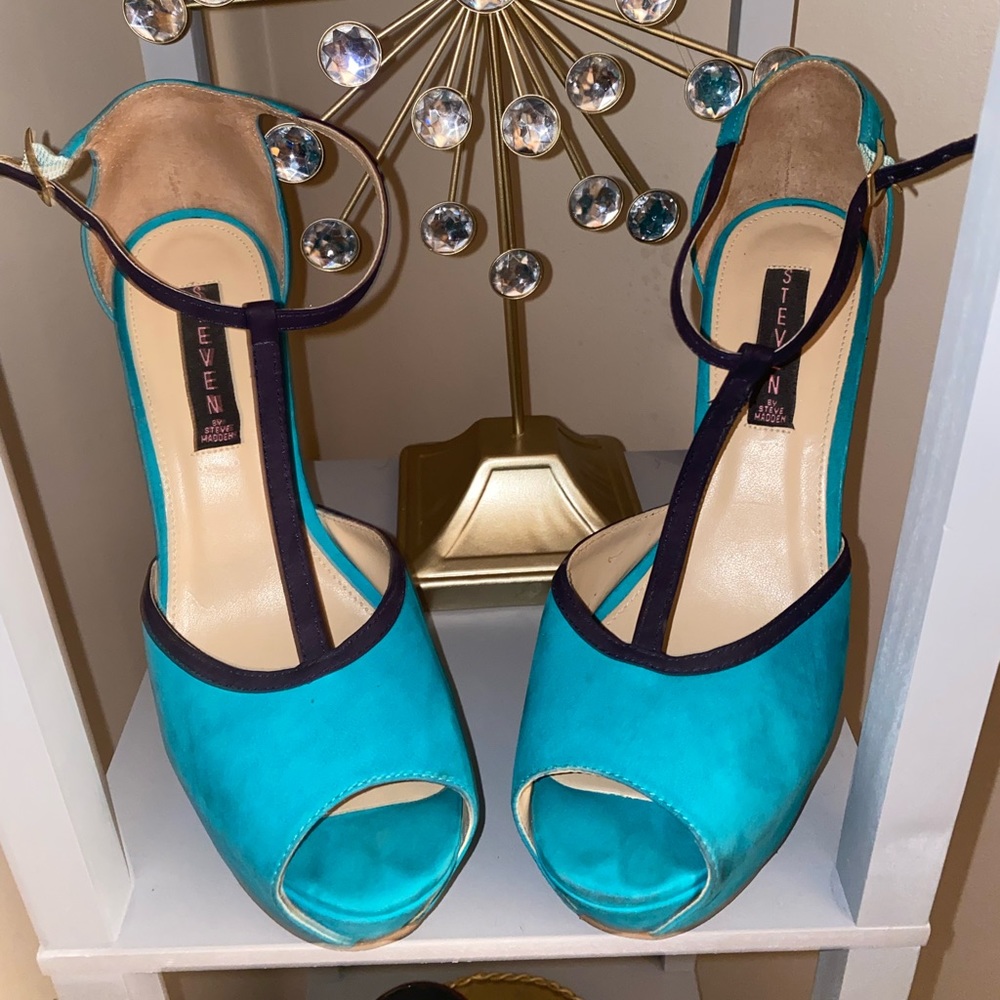 STEVEN PLATFORM VELVET HEELS
